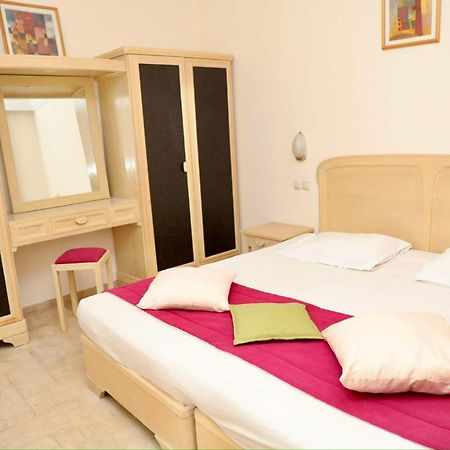 Appart Hotel Rodes Mezraia Dış mekan fotoğraf