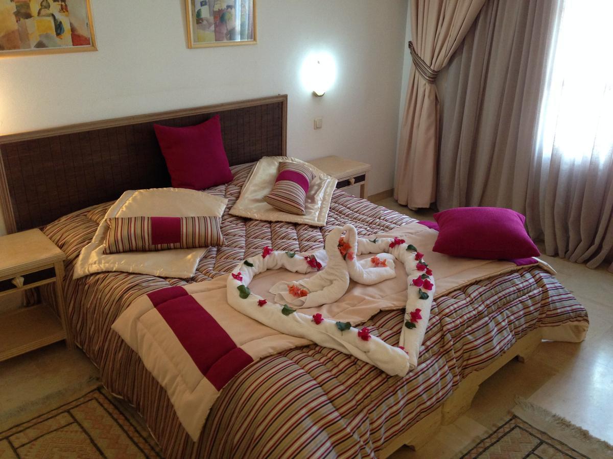 Appart Hotel Rodes Mezraia Dış mekan fotoğraf